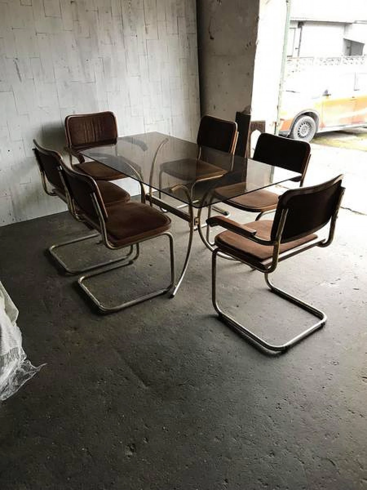 6 Sedie in stile Cesca di Marcel Breuer e tavolo in vetro fumè, anni '80 3
