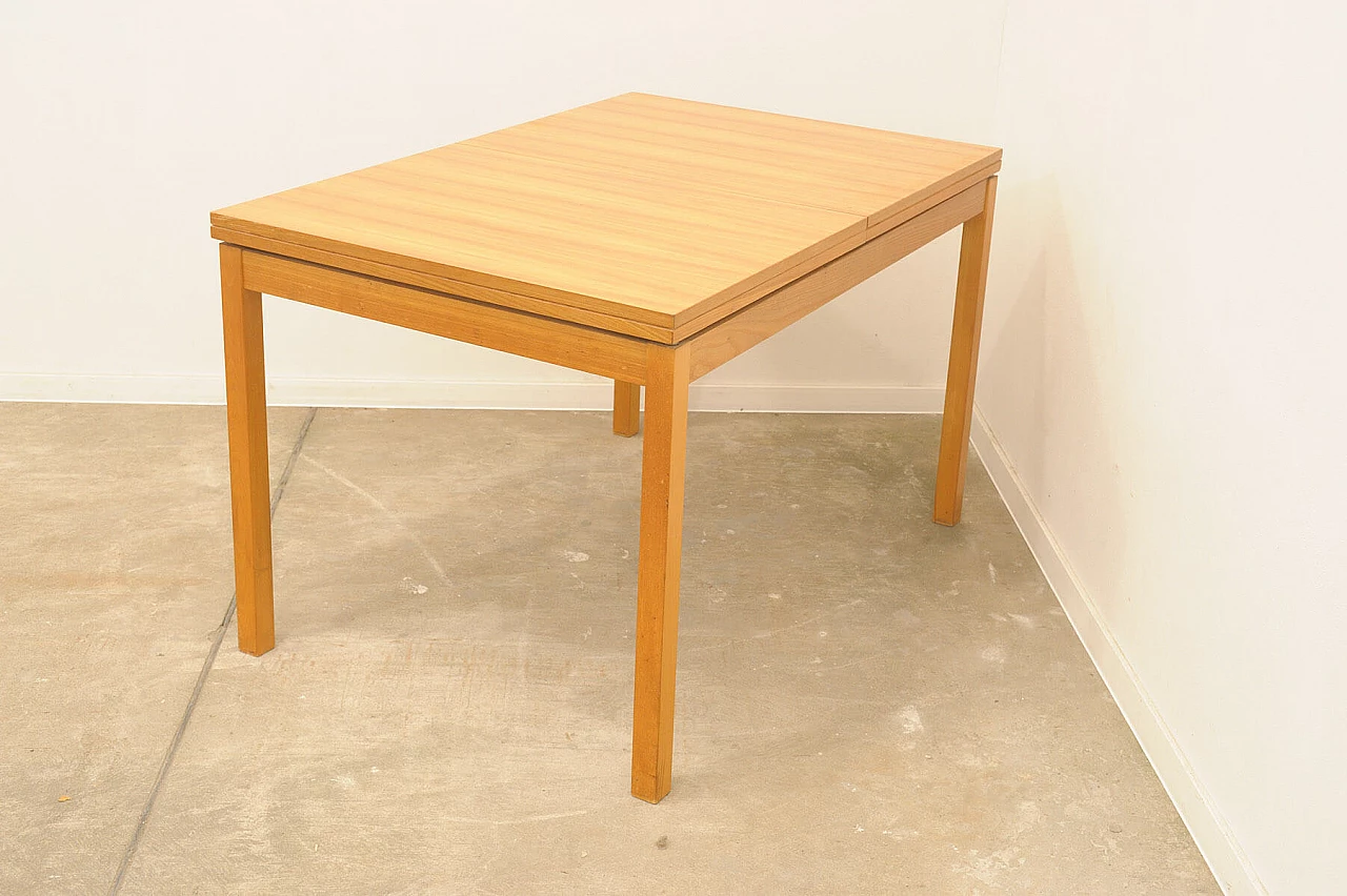 Tavolo da pranzo pieghevole in olmo di Jitona, anni '70 9