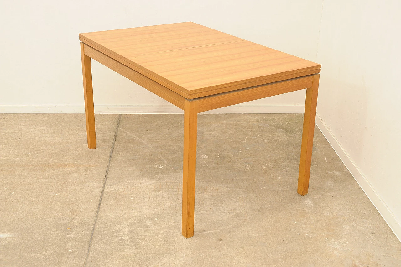 Tavolo da pranzo pieghevole in olmo di Jitona, anni '70 11