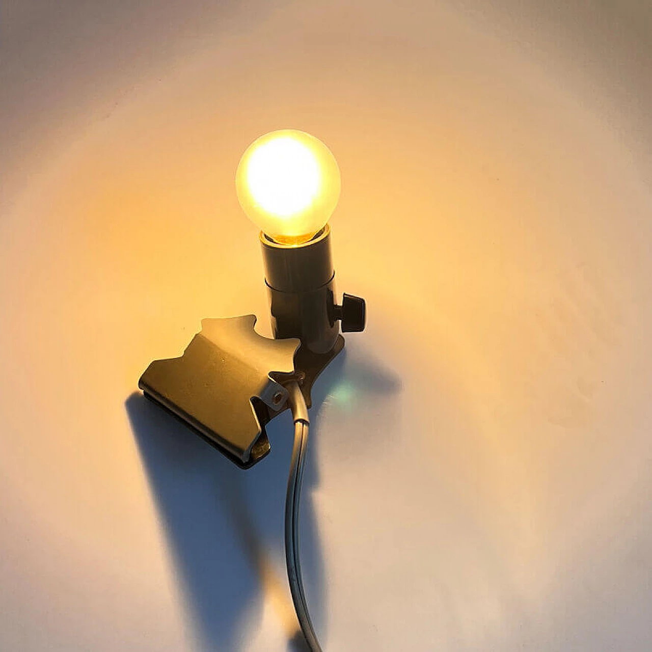 Buchleseleuchte clip-on bedside lamp, 1950s 11