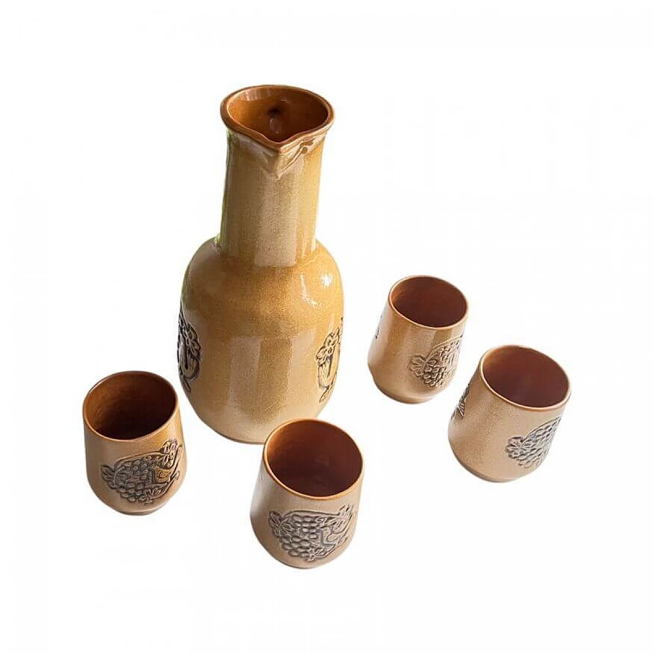 4 Hutsul-style stoneware glasses and jug, 1970s 1