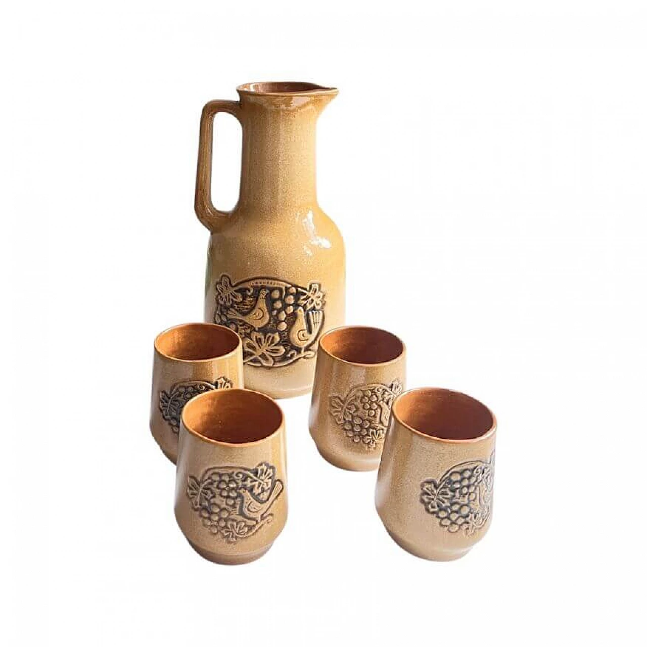 4 Hutsul-style stoneware glasses and jug, 1970s 3
