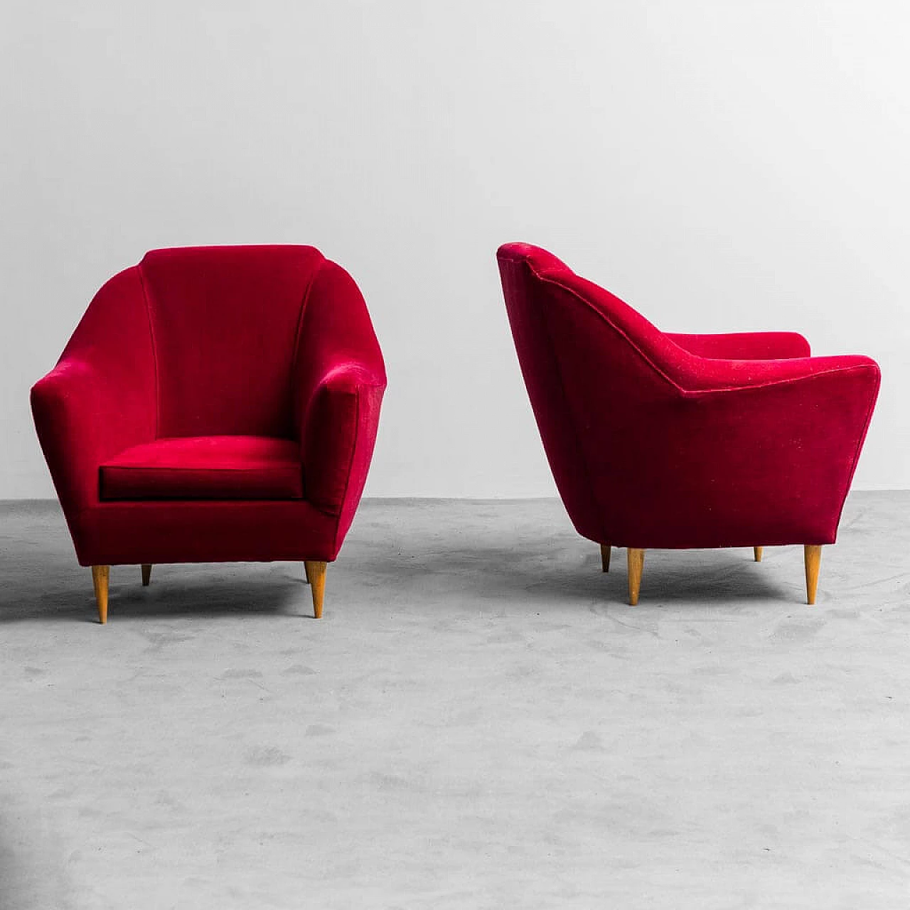 Pair of red velvet armchairs in the style of Ico Parisi, 1950s 1