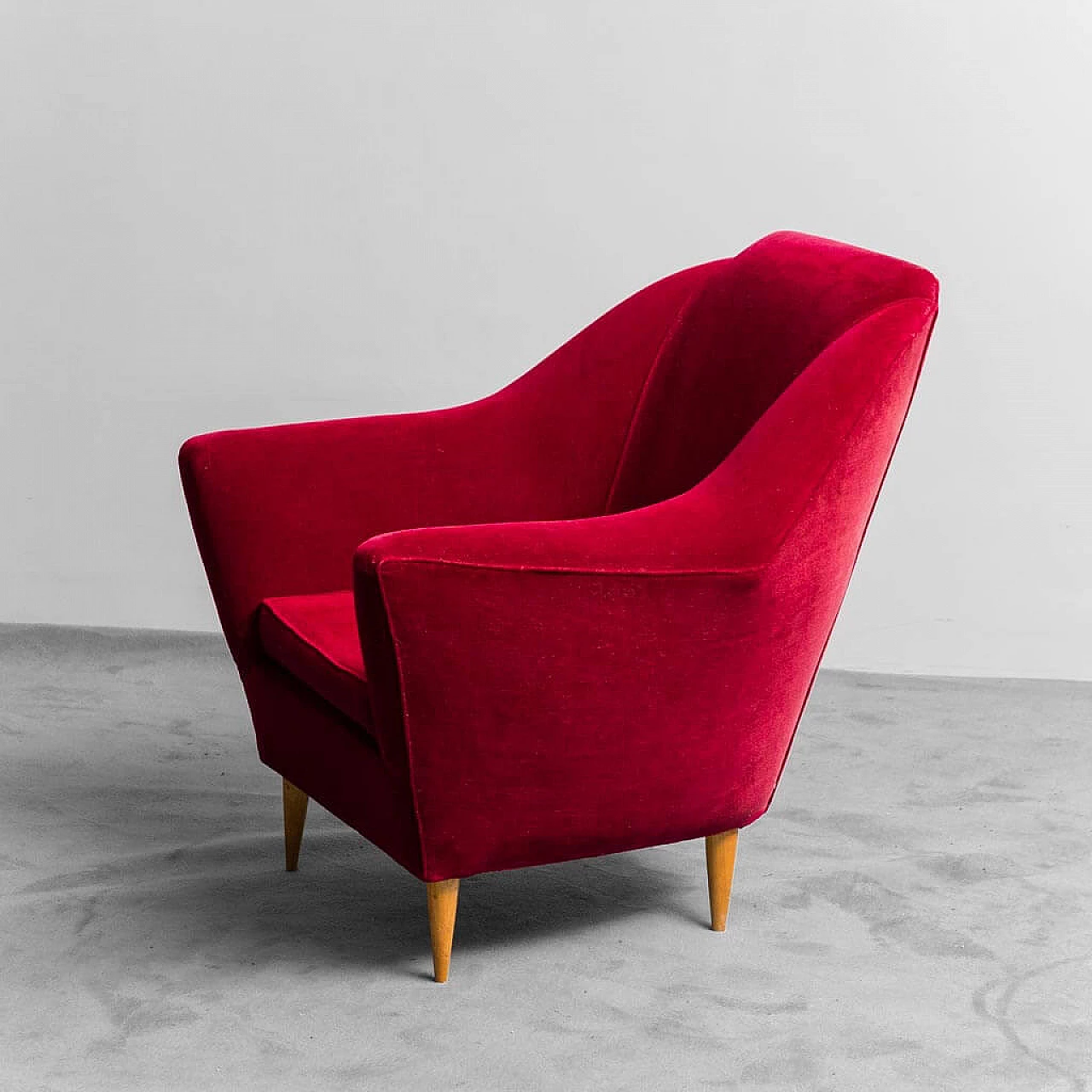 Pair of red velvet armchairs in the style of Ico Parisi, 1950s 5