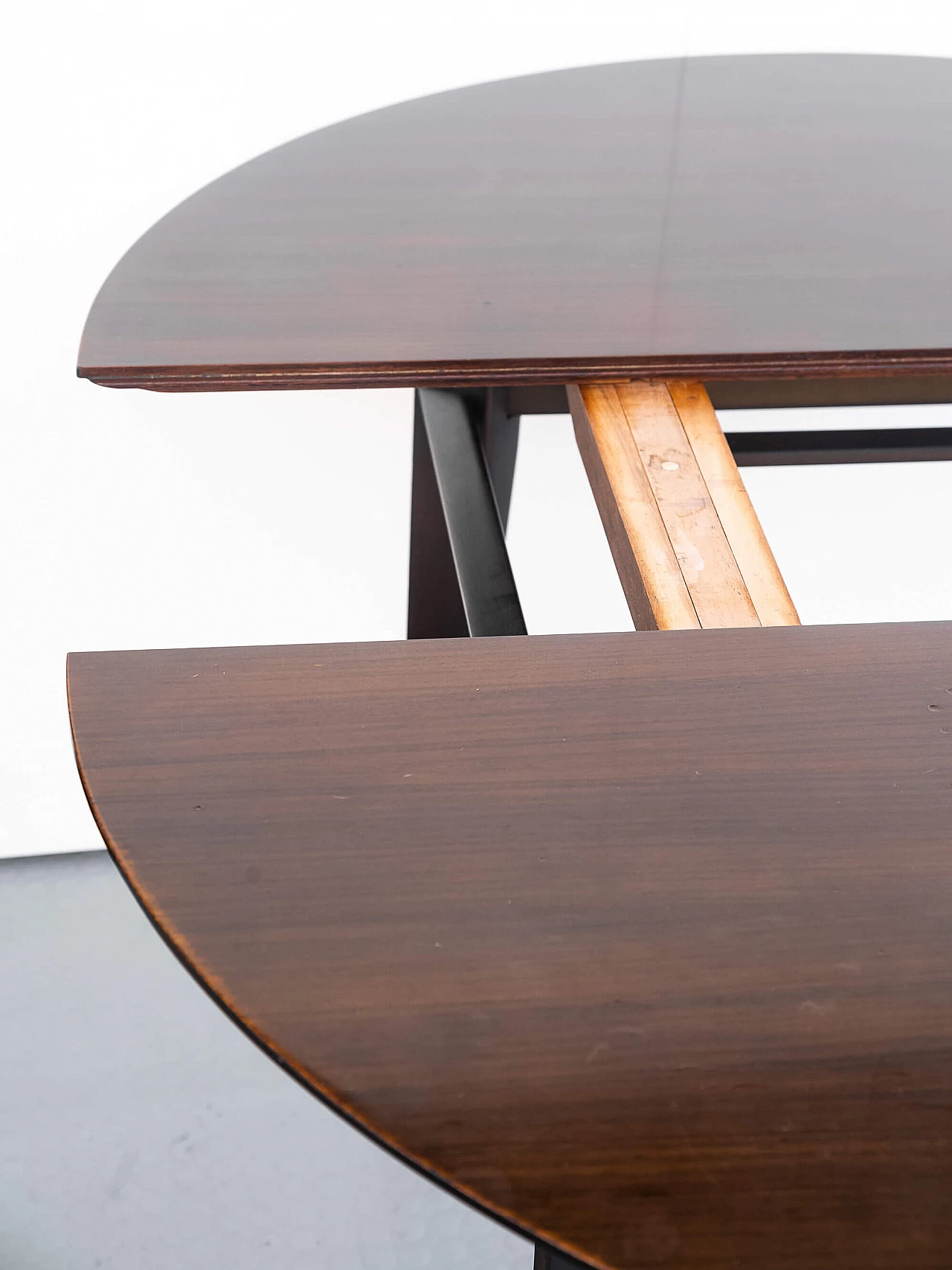 Extendable wooden table by Edmondo Palutari for Vittorio Dassi, 1950s 9