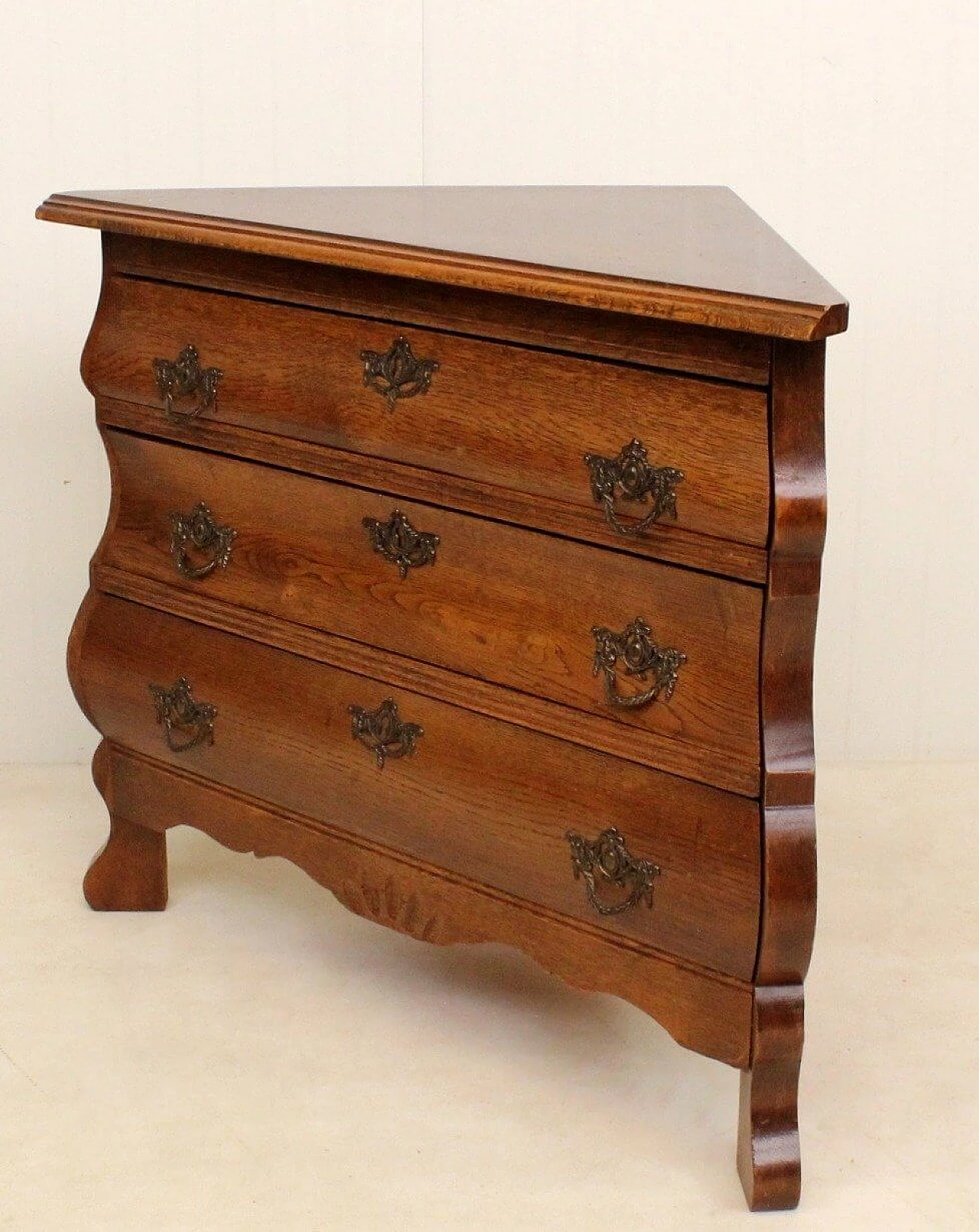 Corner oak chest of drawers, 1920s 5