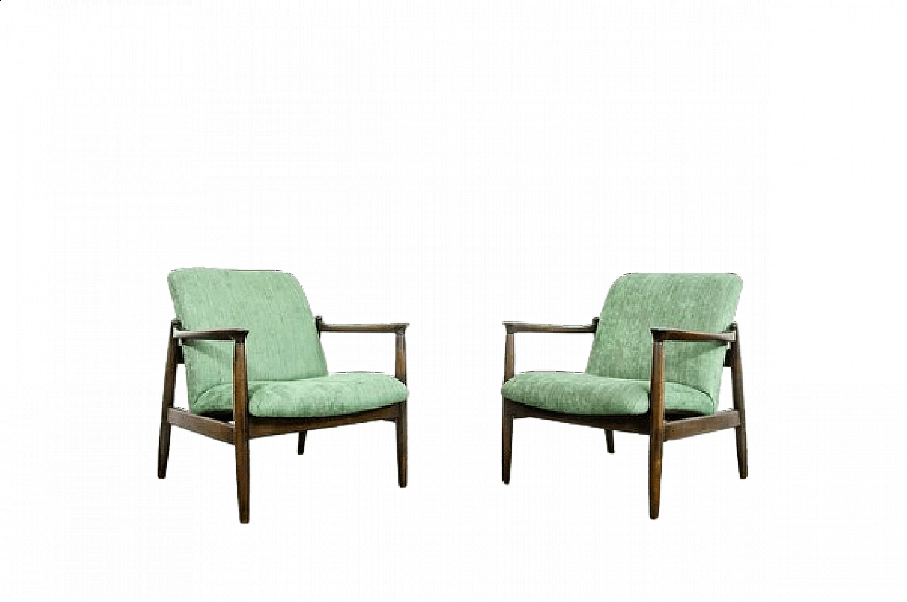 Pair of GFM-64 armchairs by Edmund Homa for Gościcińskie Fabryki Mebli, 1960s 20
