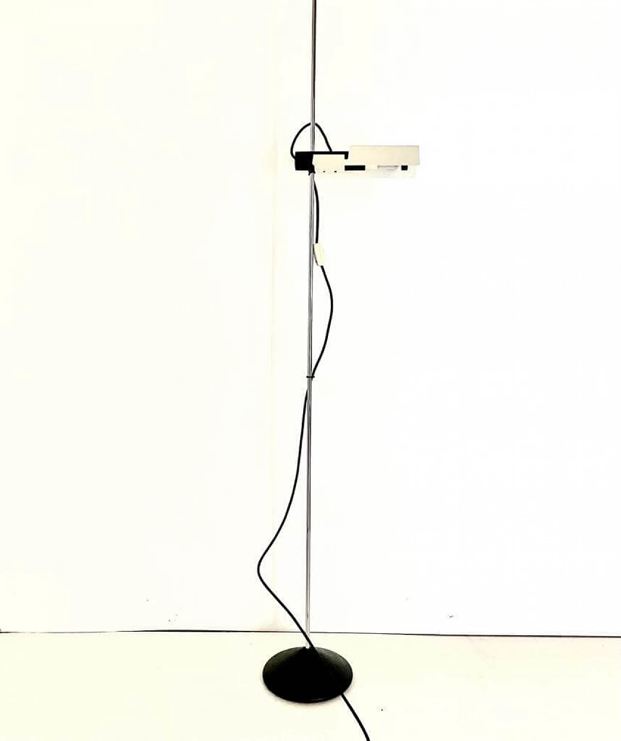 Floor lamp by Raoul Barbieri and Giorgio Marianelli for Tronconi, 1970s 3