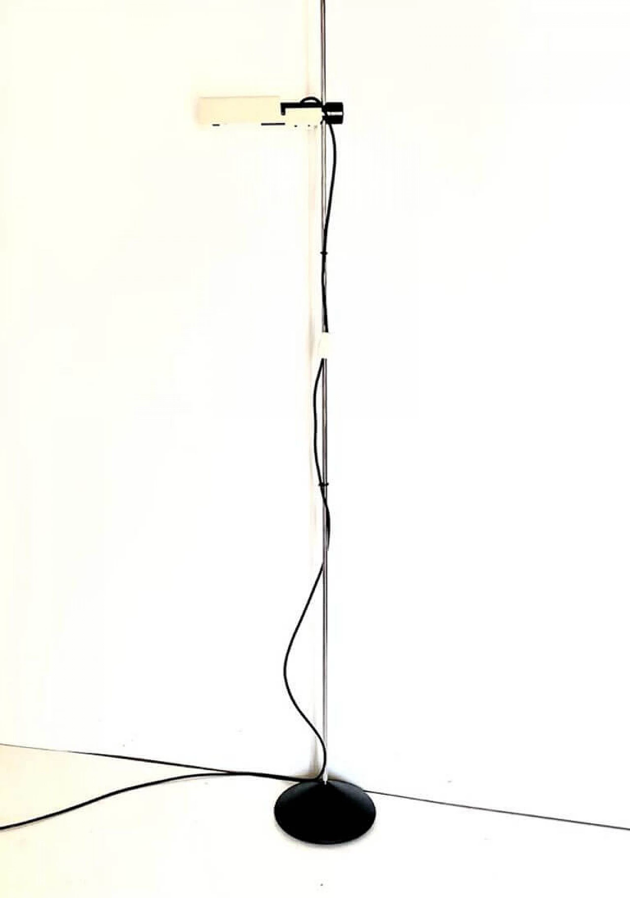 Floor lamp by Raoul Barbieri and Giorgio Marianelli for Tronconi, 1970s 5