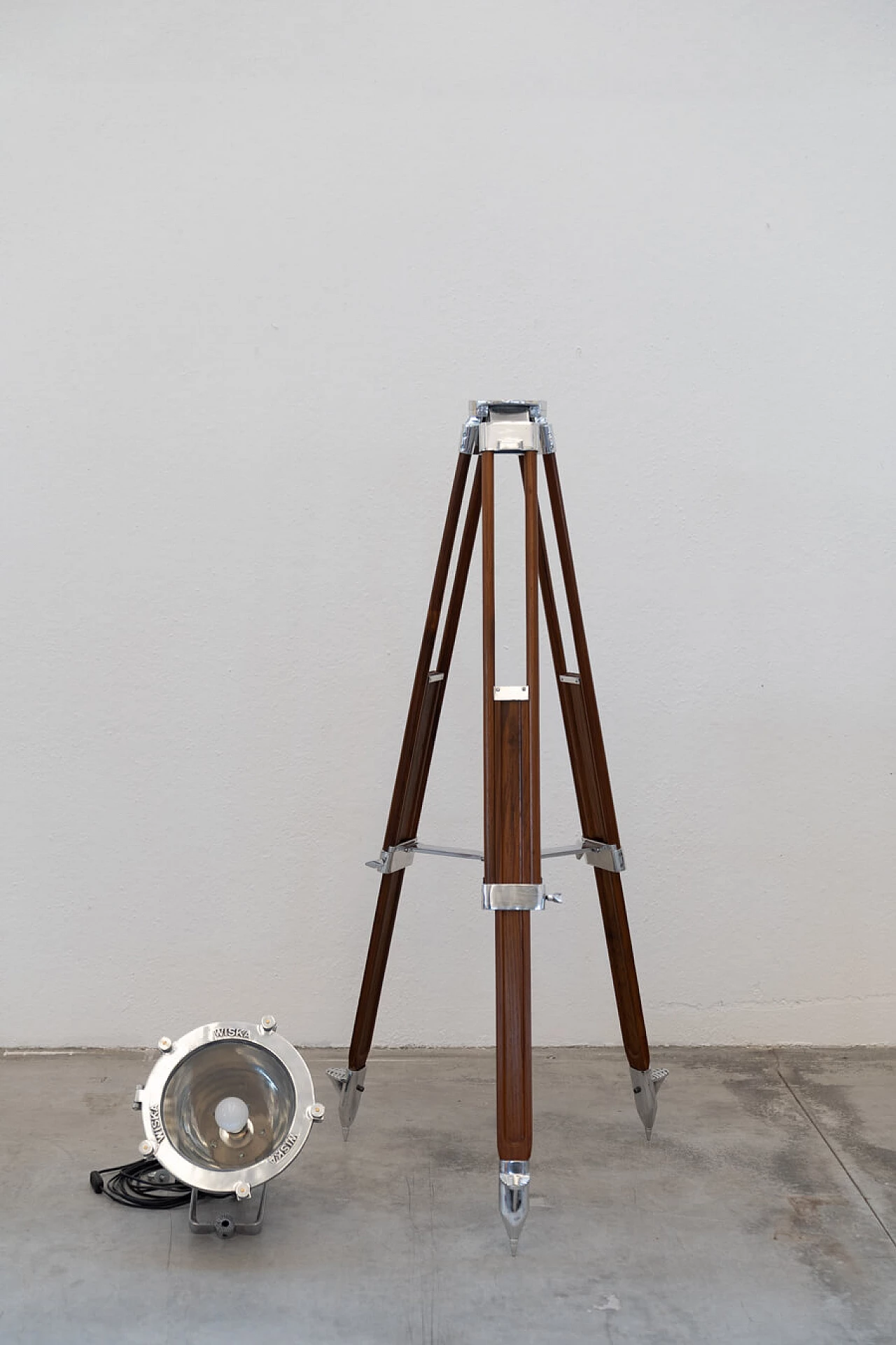 Pair of tripod floor lamps with Wiska nautical projector, 1990s 18