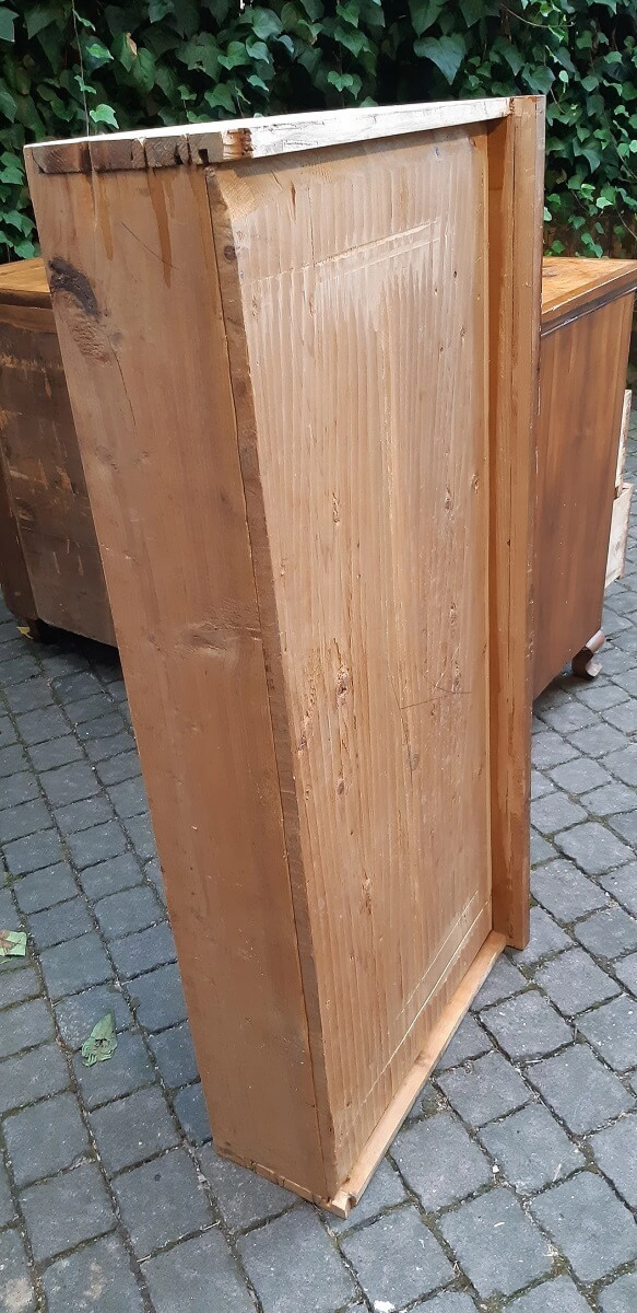 Cassettiera viennese in radica di noce e betulla, acero e ciliegio, '800 1306528