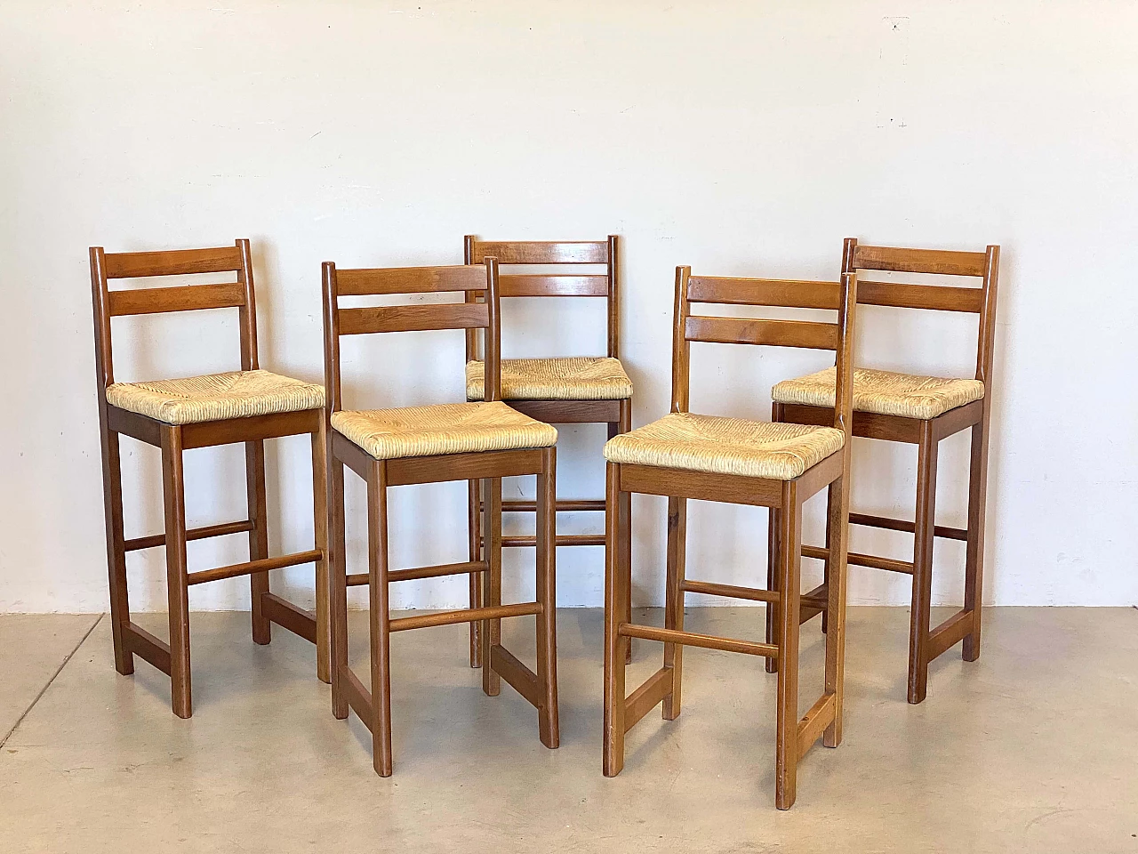 5 Bar stools in beech and straw, 1980s 1