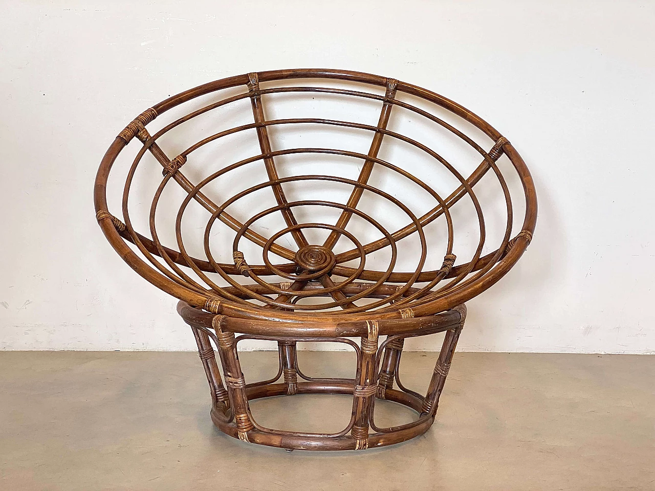 Poltrona in bambù con seduta rotonda, anni '70 1