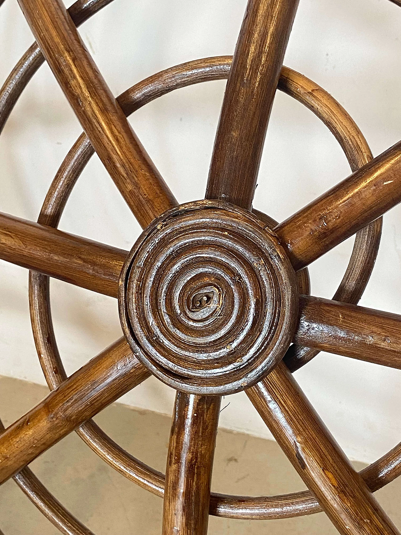 Poltrona in bambù con seduta rotonda, anni '70 6