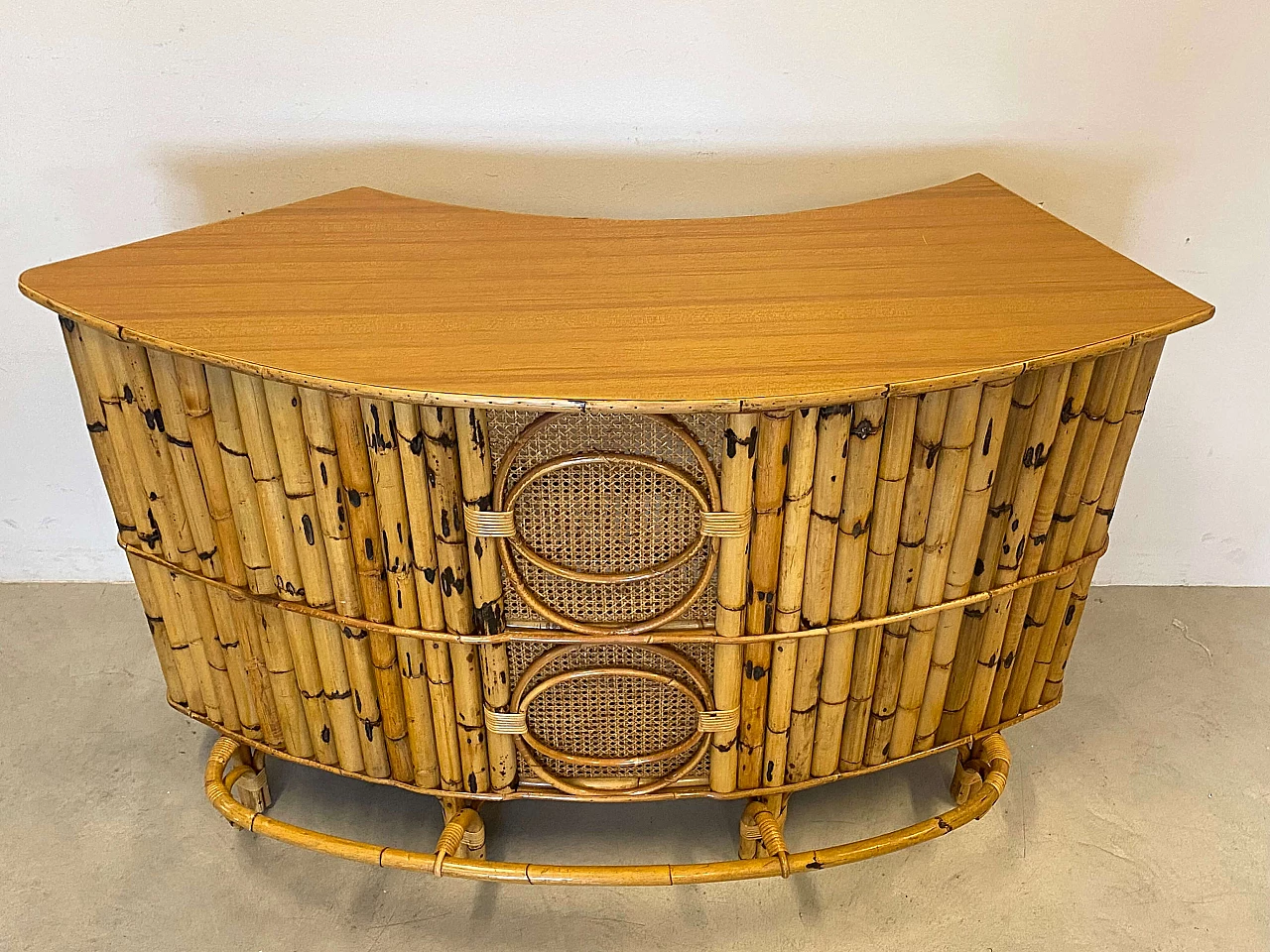 Reed and bamboo bar cabinet and pair of stools, 1970s 14