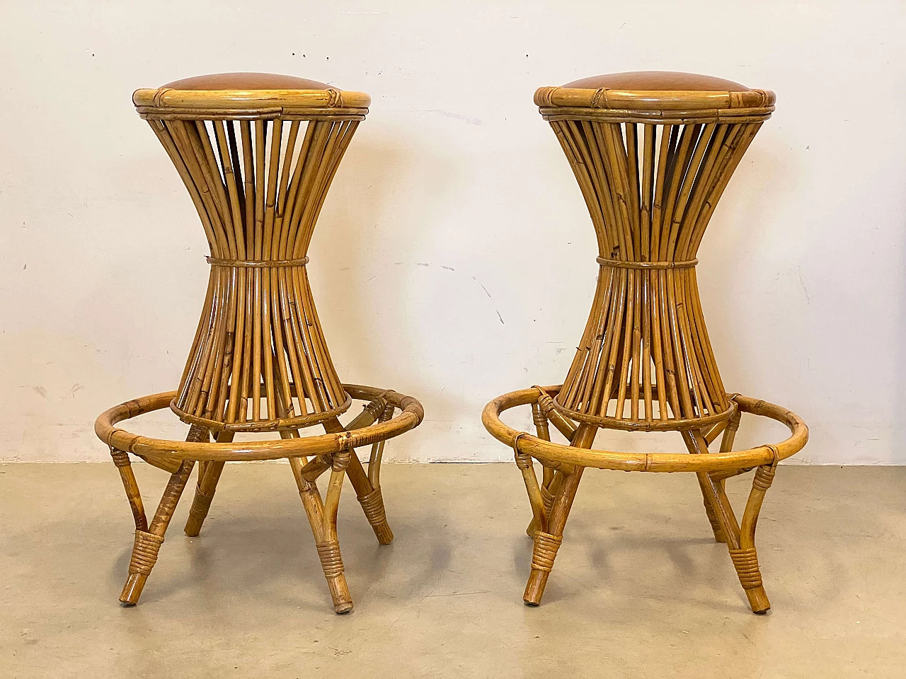 Reed and bamboo bar cabinet and pair of stools, 1970s 16