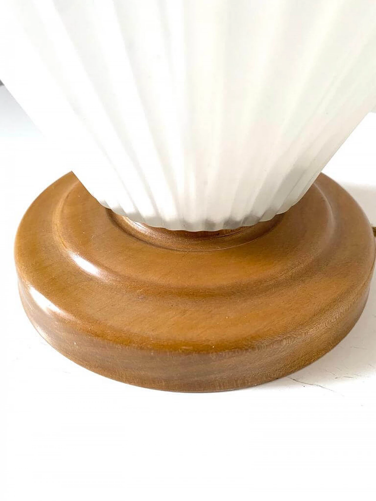 Table lamp in Art Deco style made of glass and wood, 1940s 7