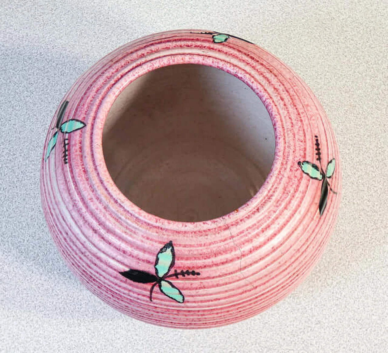 Vaso in maiolica smaltata e decorata a mano di Deruta 6