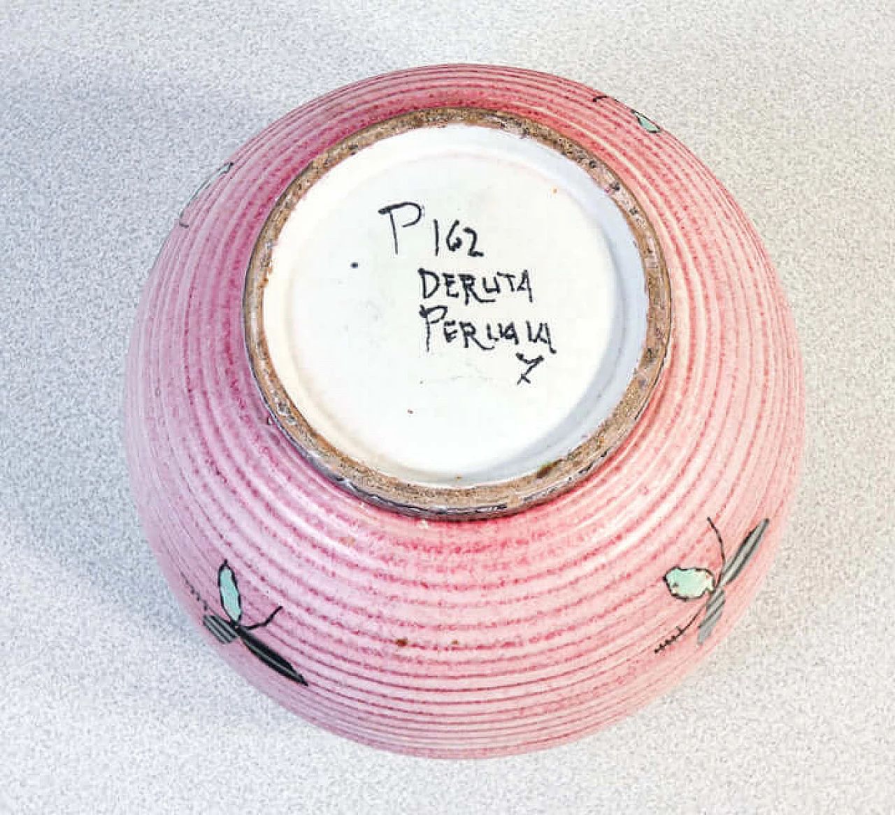 Vaso in maiolica smaltata e decorata a mano di Deruta 7