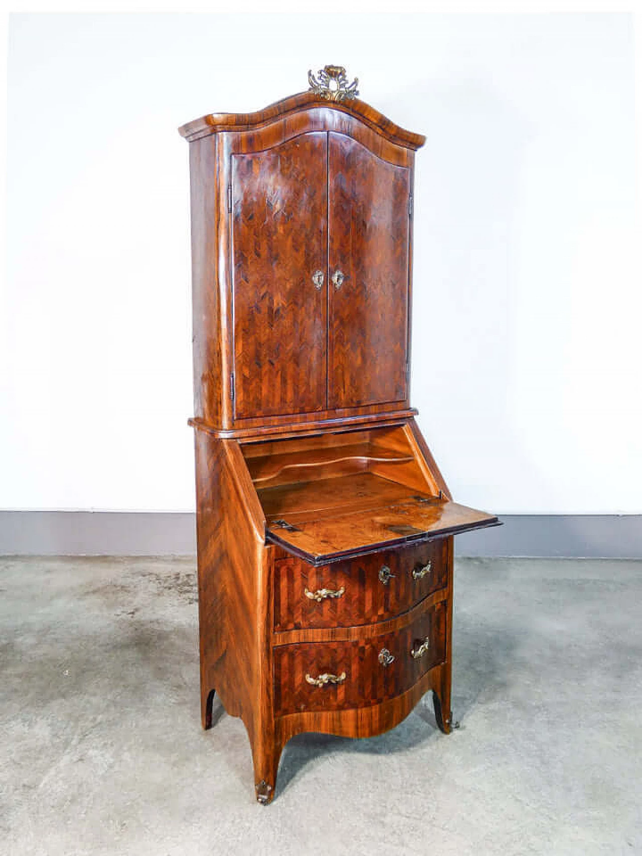 Louis XV bois de rose and rosewood paneled trumeau, 18th century 1