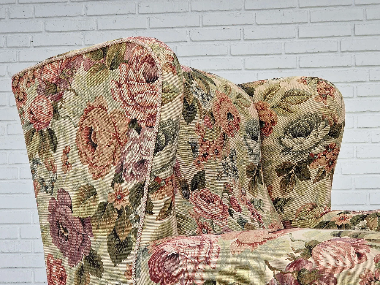 Danish floral patterned armchair with oak legs, 1950s 3
