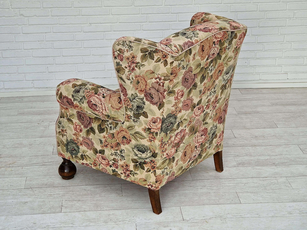 Danish floral patterned armchair with oak legs, 1950s 9