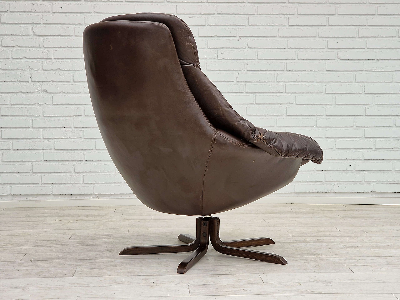 Poltrona danese Silhouette in pelle di H.W. Klein per Bramin Møbler, anni '70 8