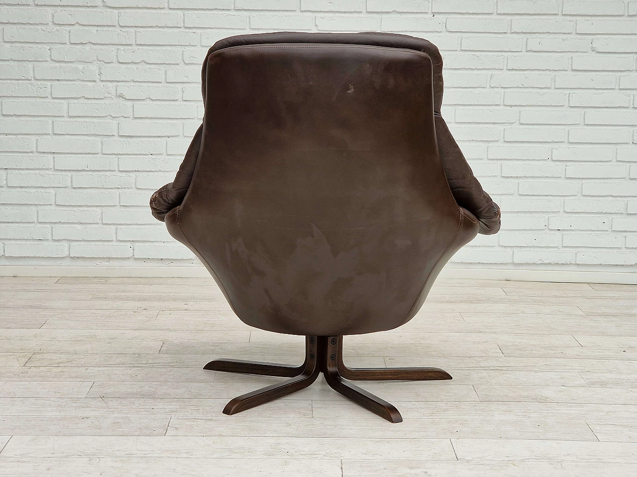 Poltrona danese Silhouette in pelle di H.W. Klein per Bramin Møbler, anni '70 9