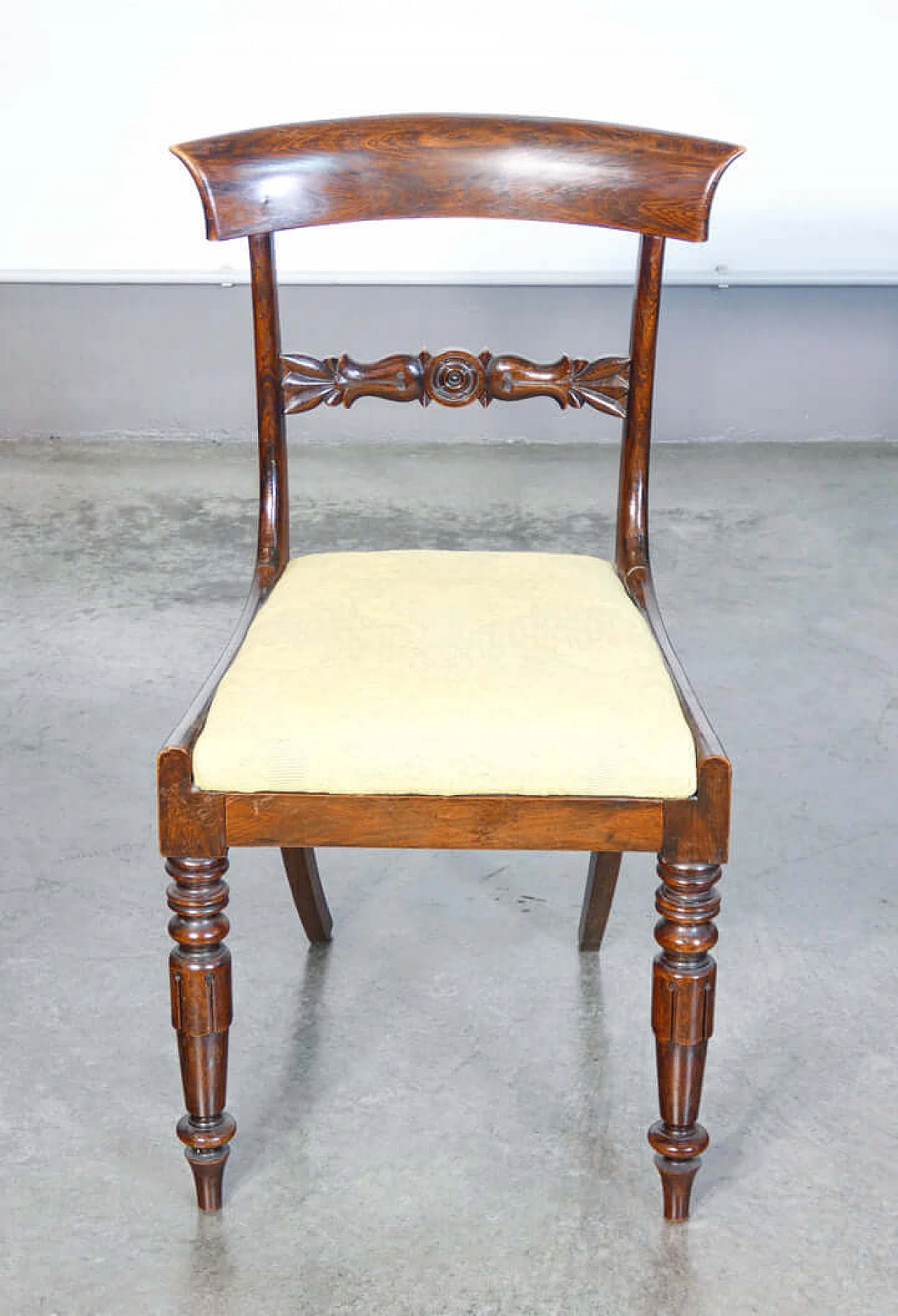 8 Directoire chairs in solid beech and fabric, early 19th century 11