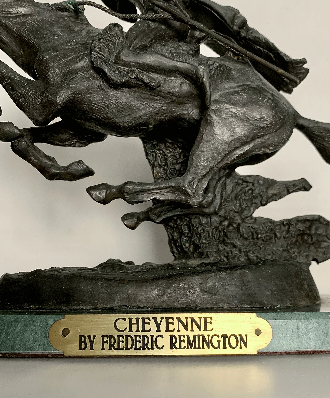 Frederic Remington, Cheyenne, scultura in bronzo 3