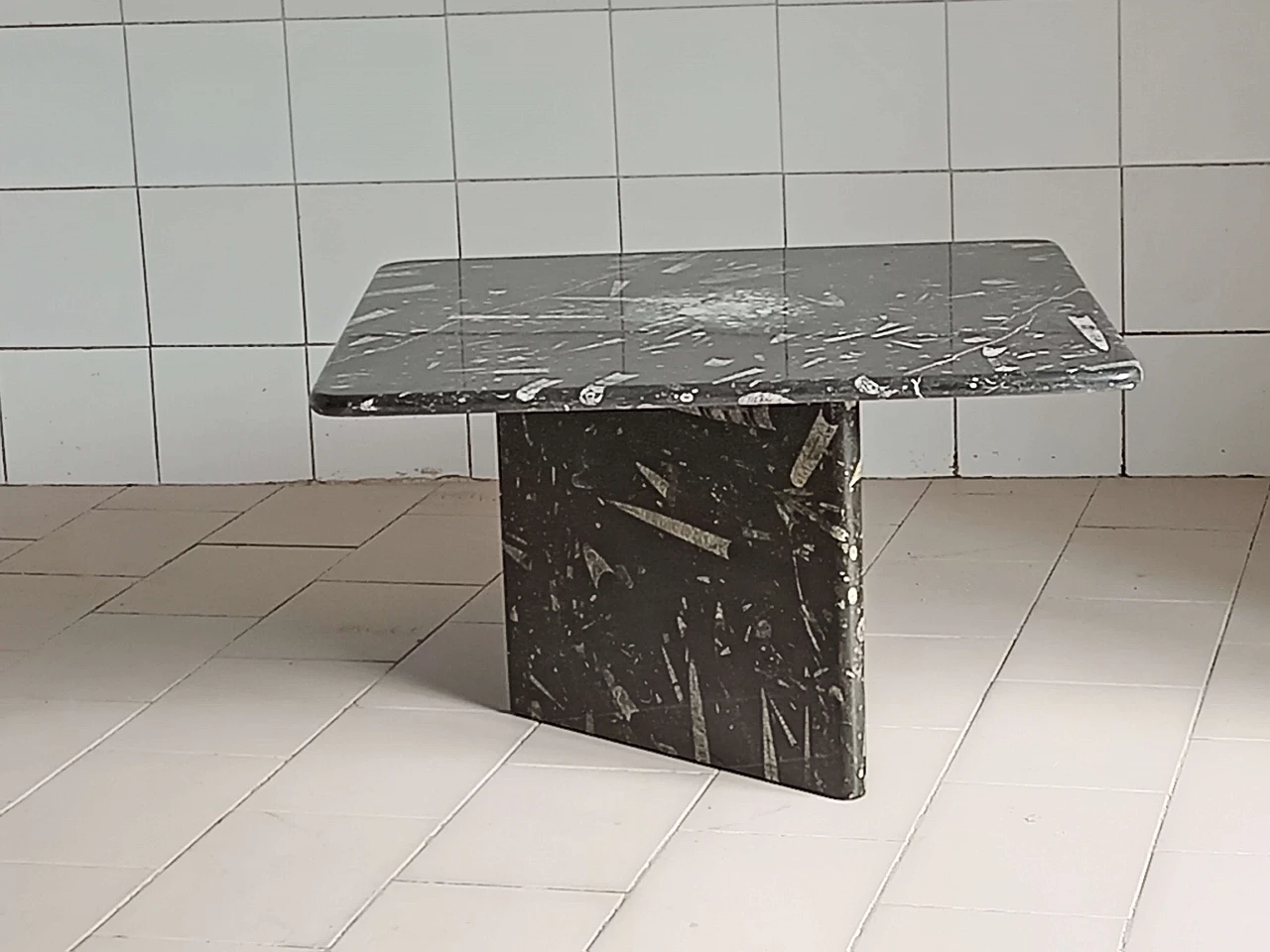 Tavolino in marmo Fossile Nero, anni '80 4