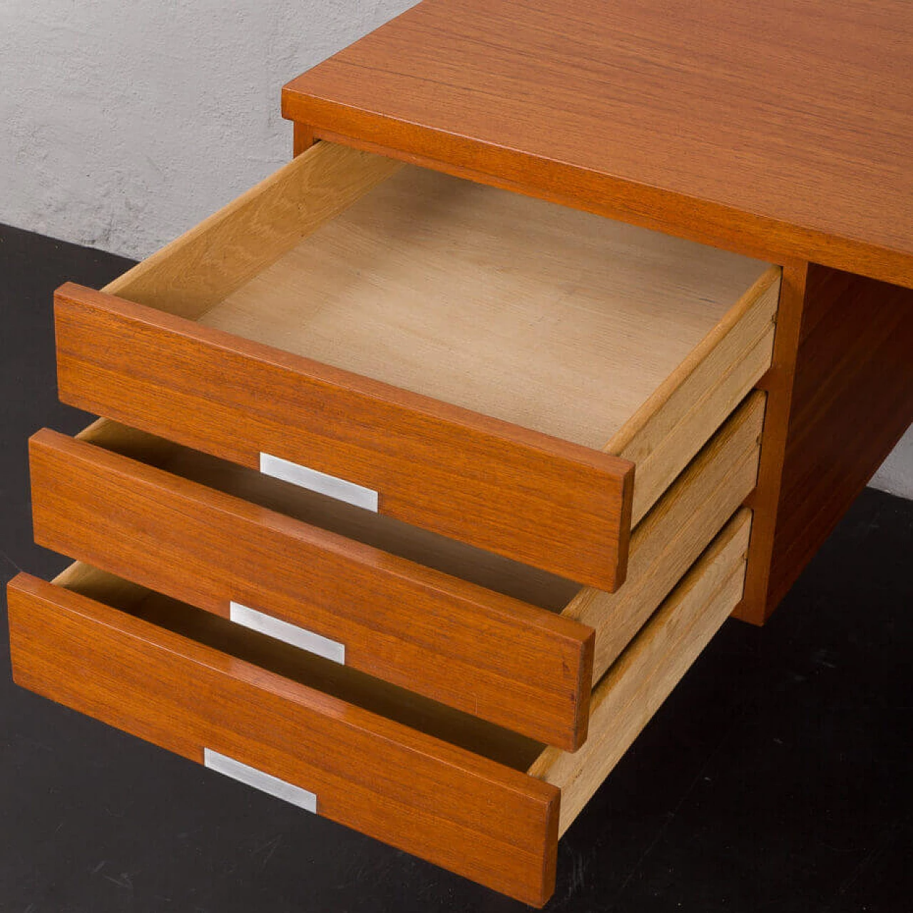 EP401 teak desk by Kai Kristiansen for Feldballes Møbelfabrik, 1960s 13