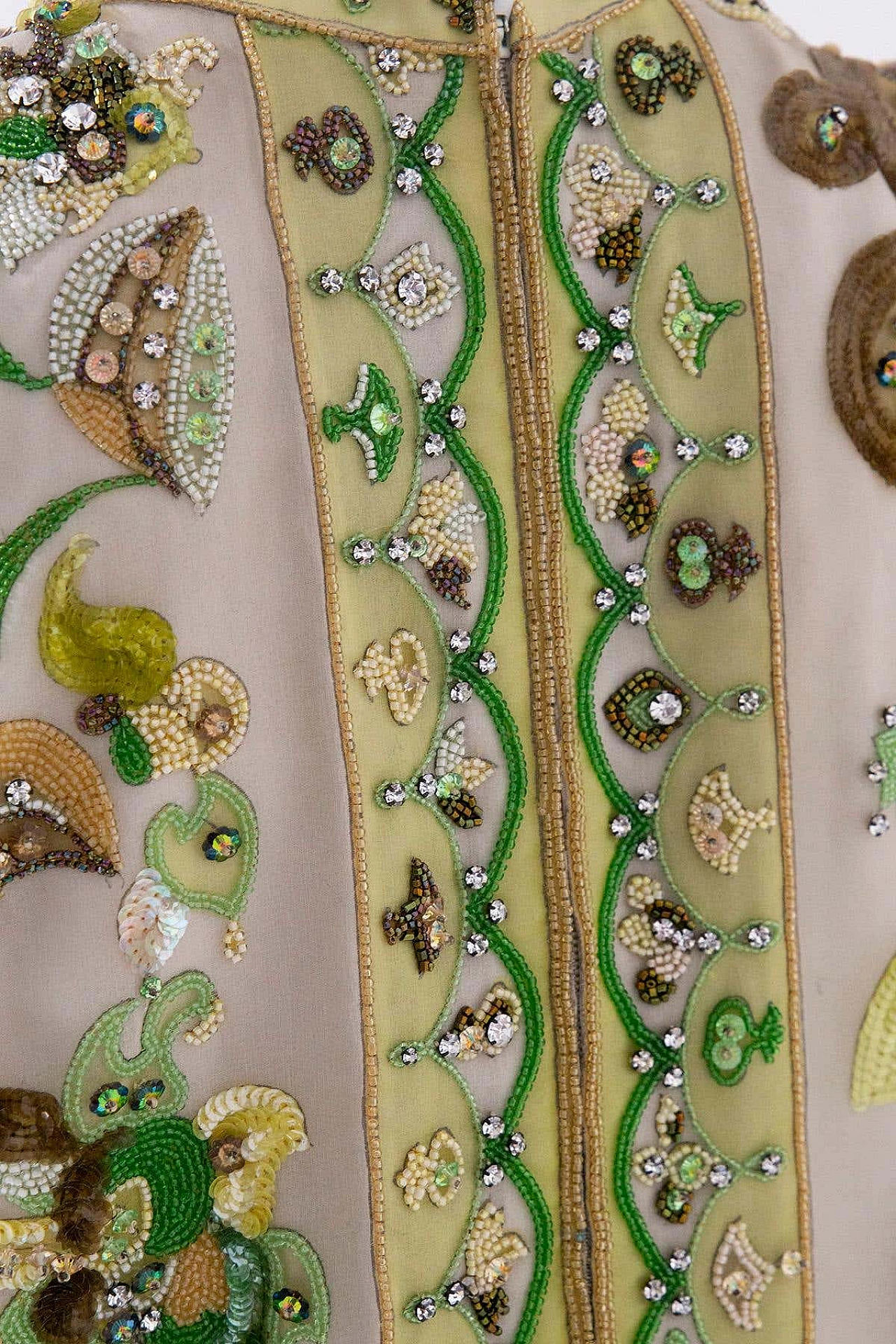 Abito da sera con strass, paillettes e seta di Emilio Pucci, anni '70 9