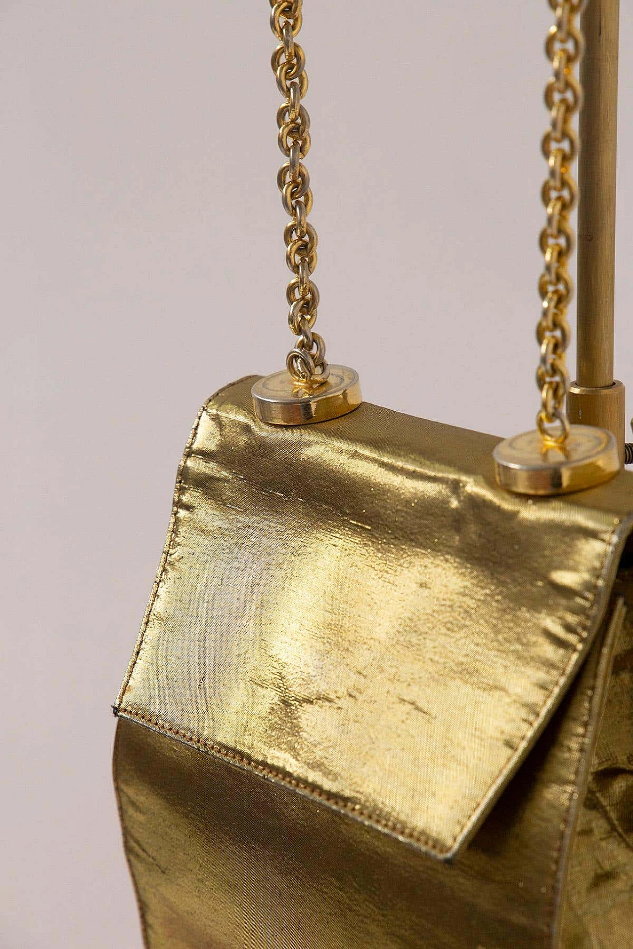 Gold-coloured evening shoulder bag by Gianni Versace, 1990s 4