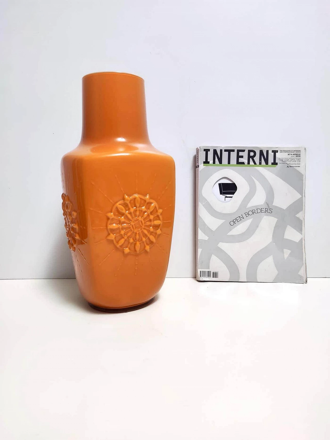 Orange incamiciato blown glass vase, 1970s 10