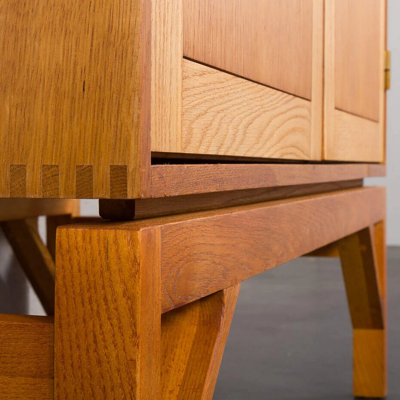 Solid oak vinyl cabinet by Christen Hvidt for Soborg Mobelfabrik, 1970s 9