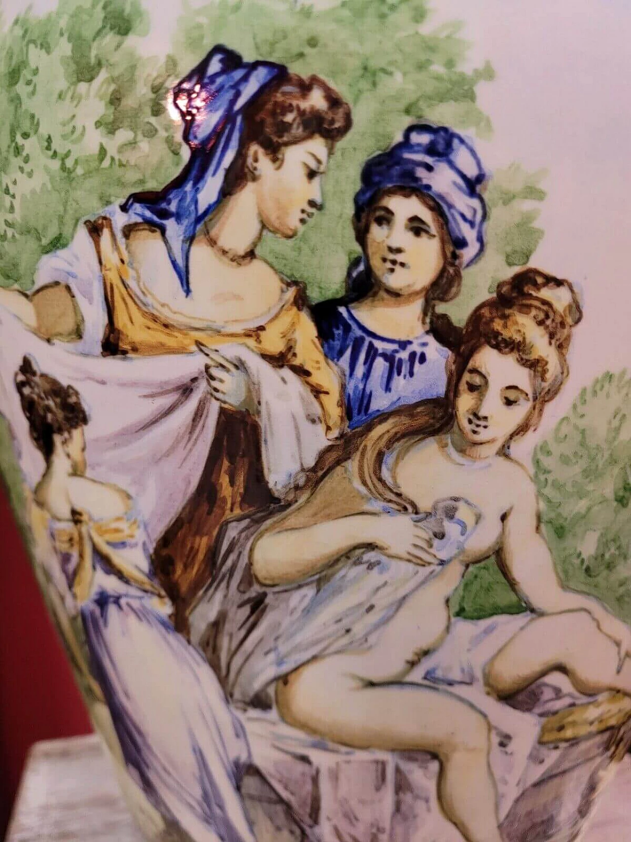 Vaso in maiolica decorato con scena classica, fine '800 10