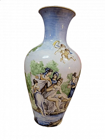Vaso in maiolica decorato con scena classica, fine '800