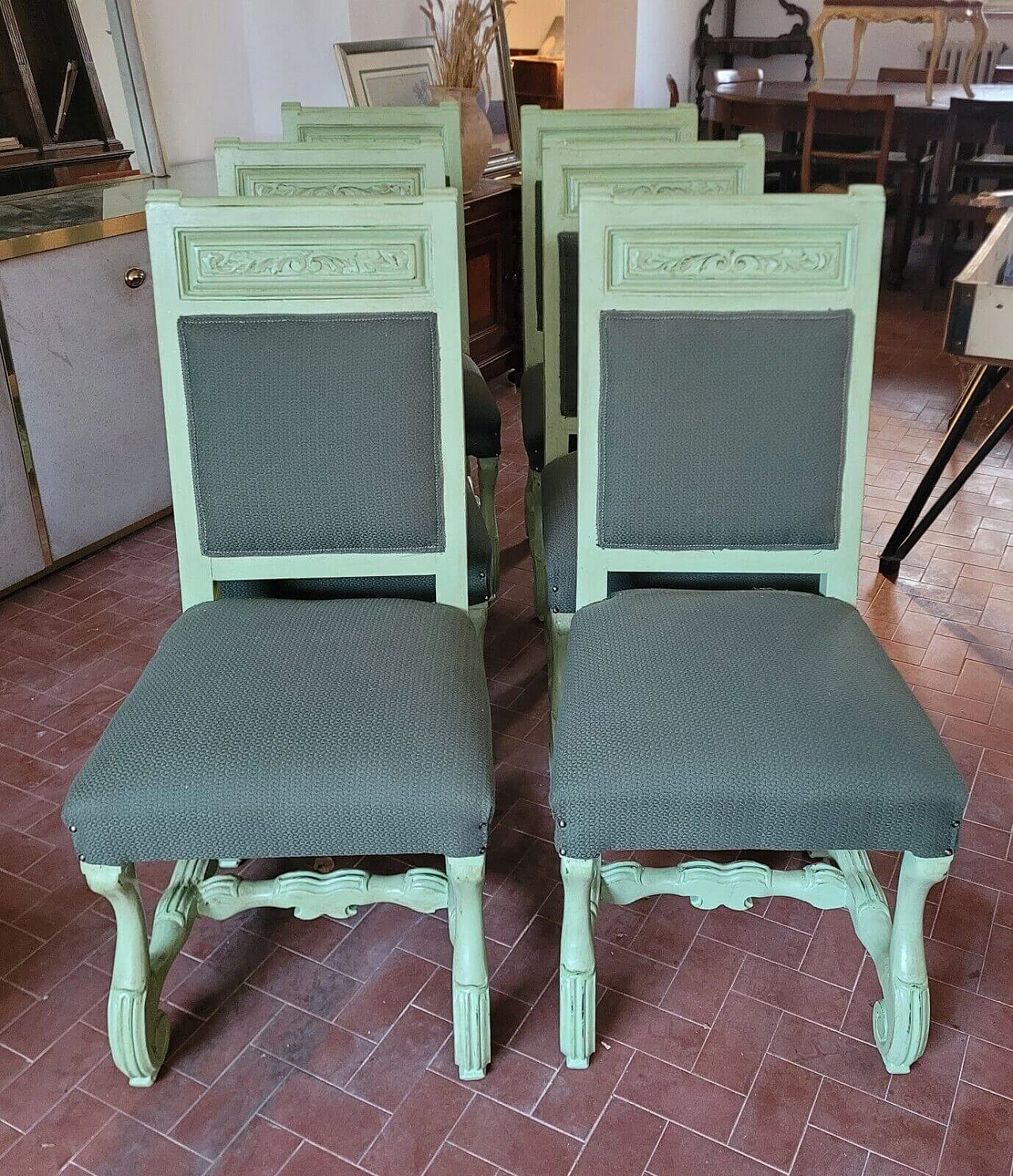6 Green lacquered chairs in 18th-century style, early 20th century 2