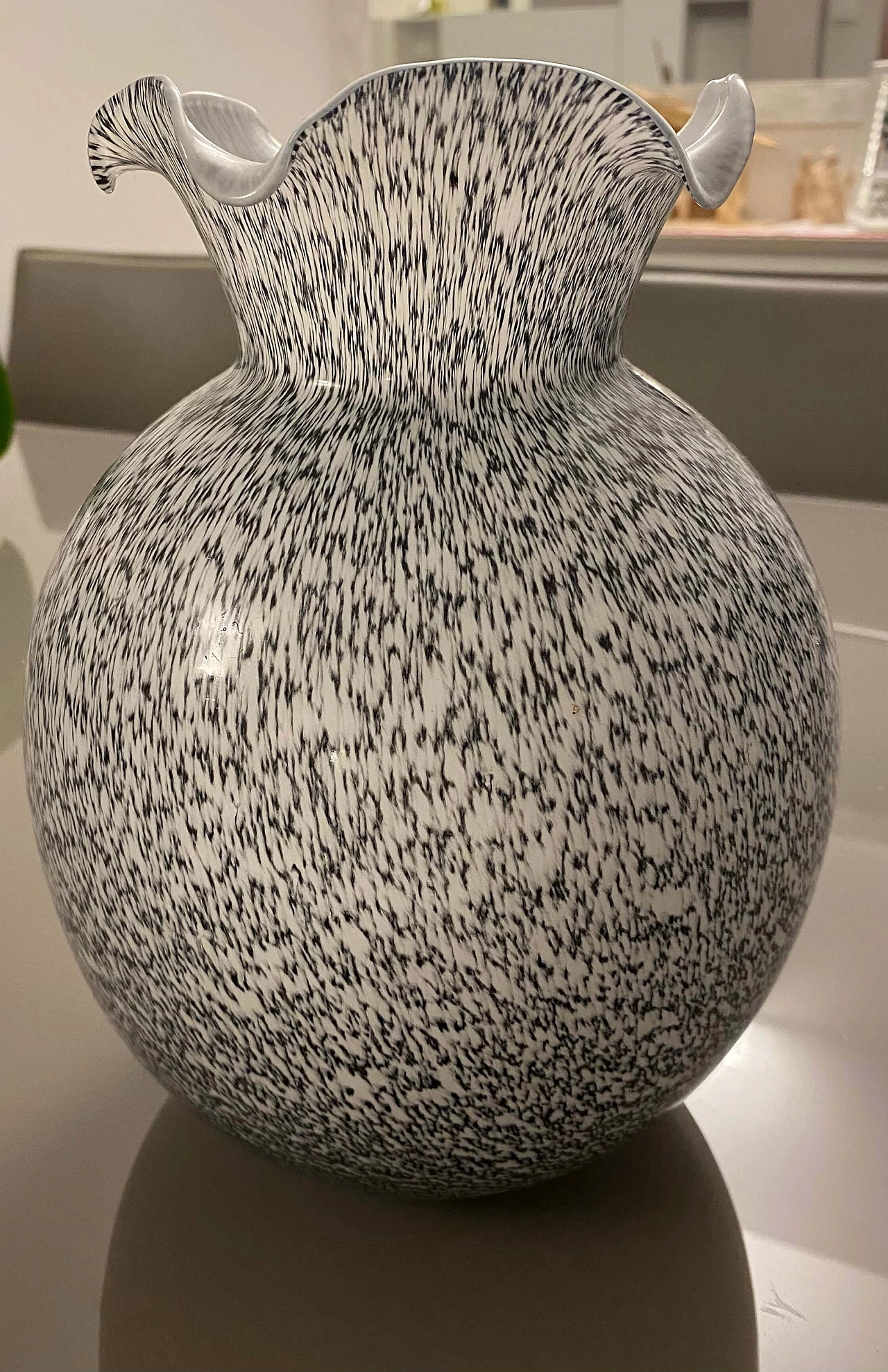 Black and white Murano glass vase, 1950s 1