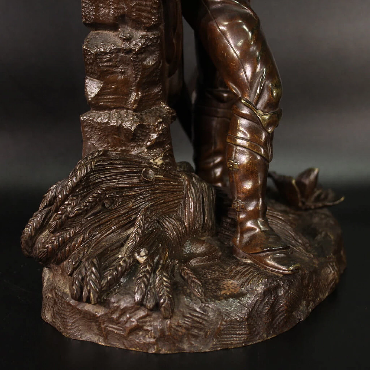 Chiselled and patinated bronze sculpture, second half of the 19th century 6