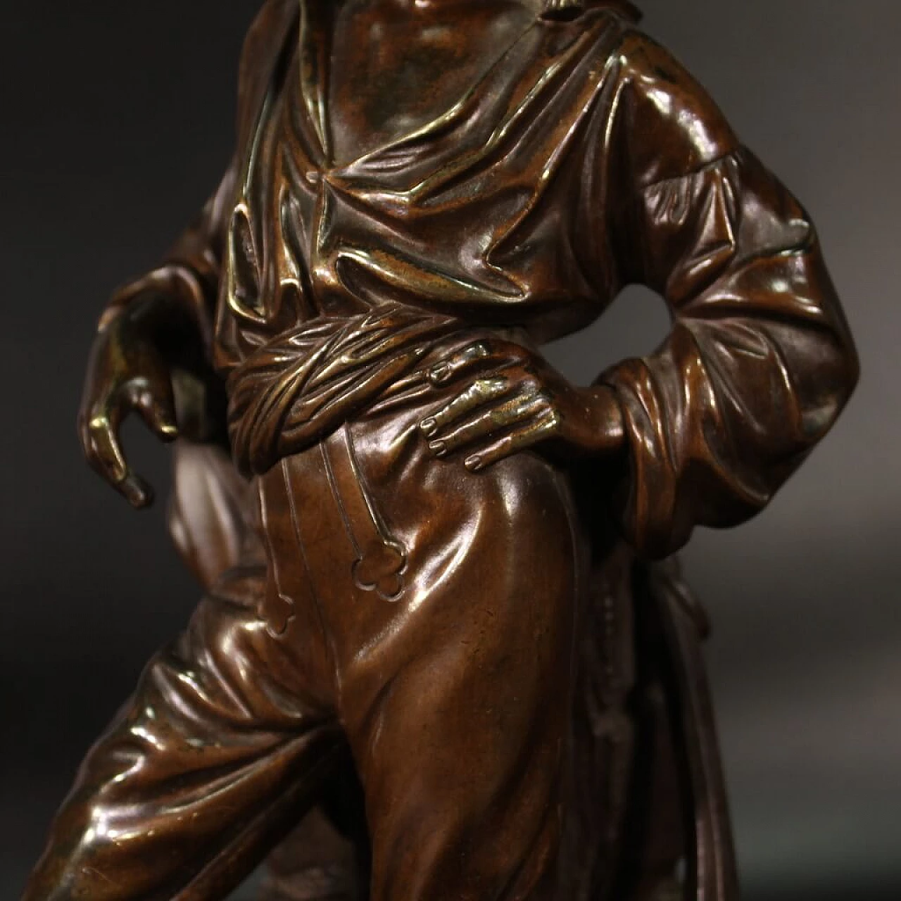 Chiselled and patinated bronze sculpture, second half of the 19th century 9