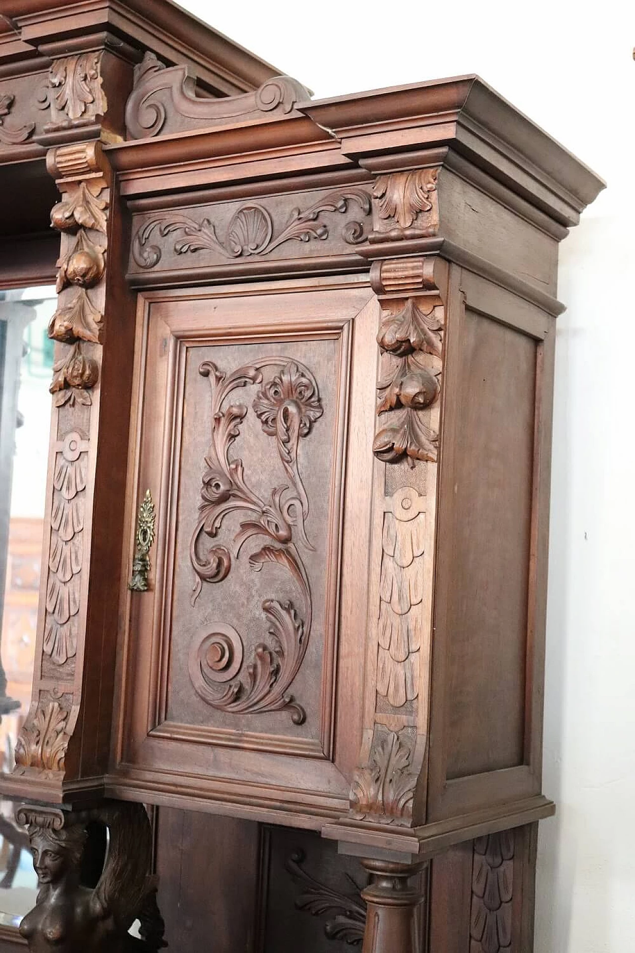 Renaissance-style carved walnut sideboard, 19th century 4