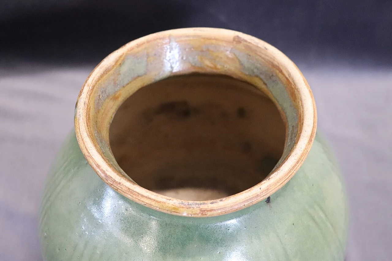Chinese Celadon stoneware Ming vase 4