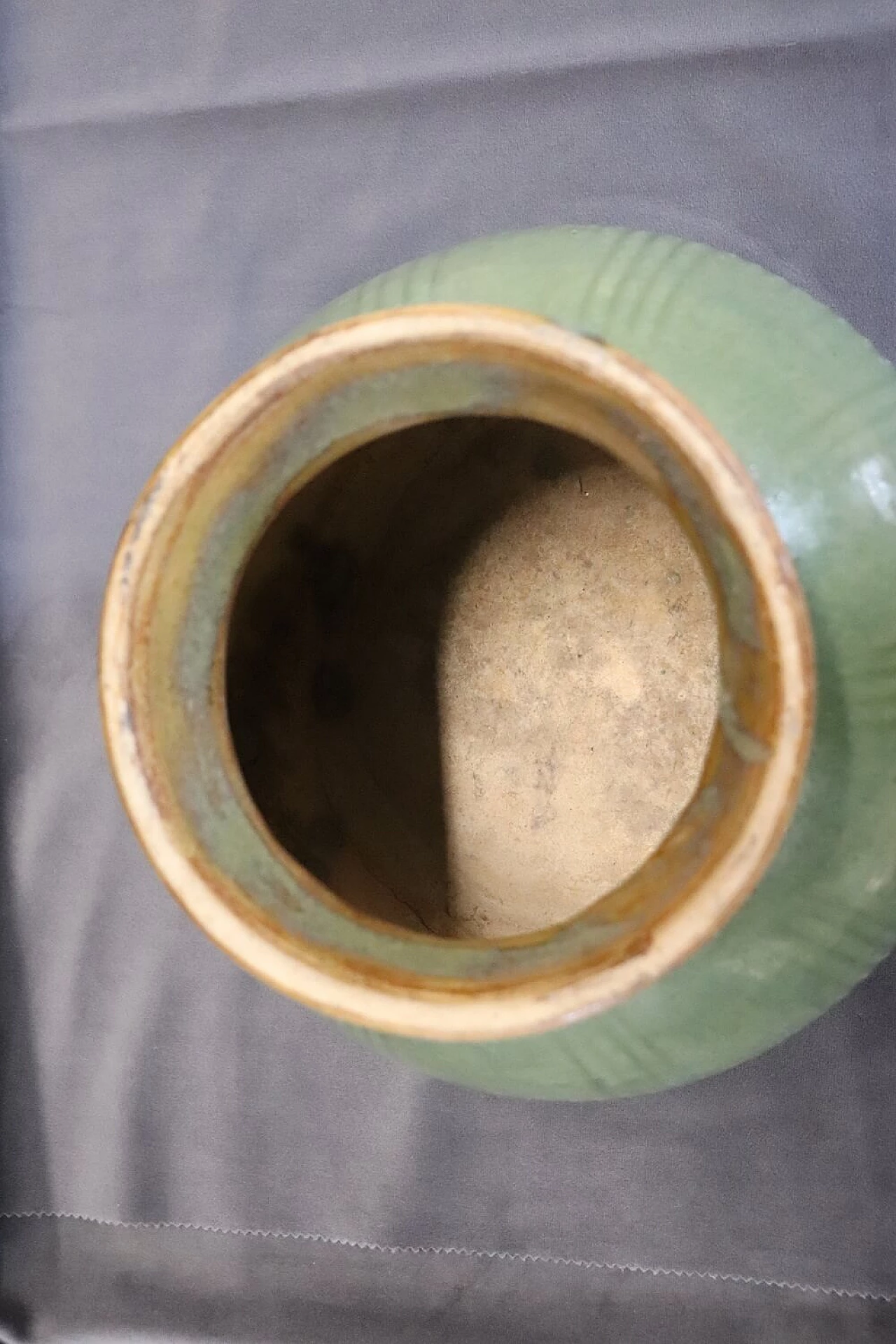 Chinese Celadon stoneware Ming vase 7