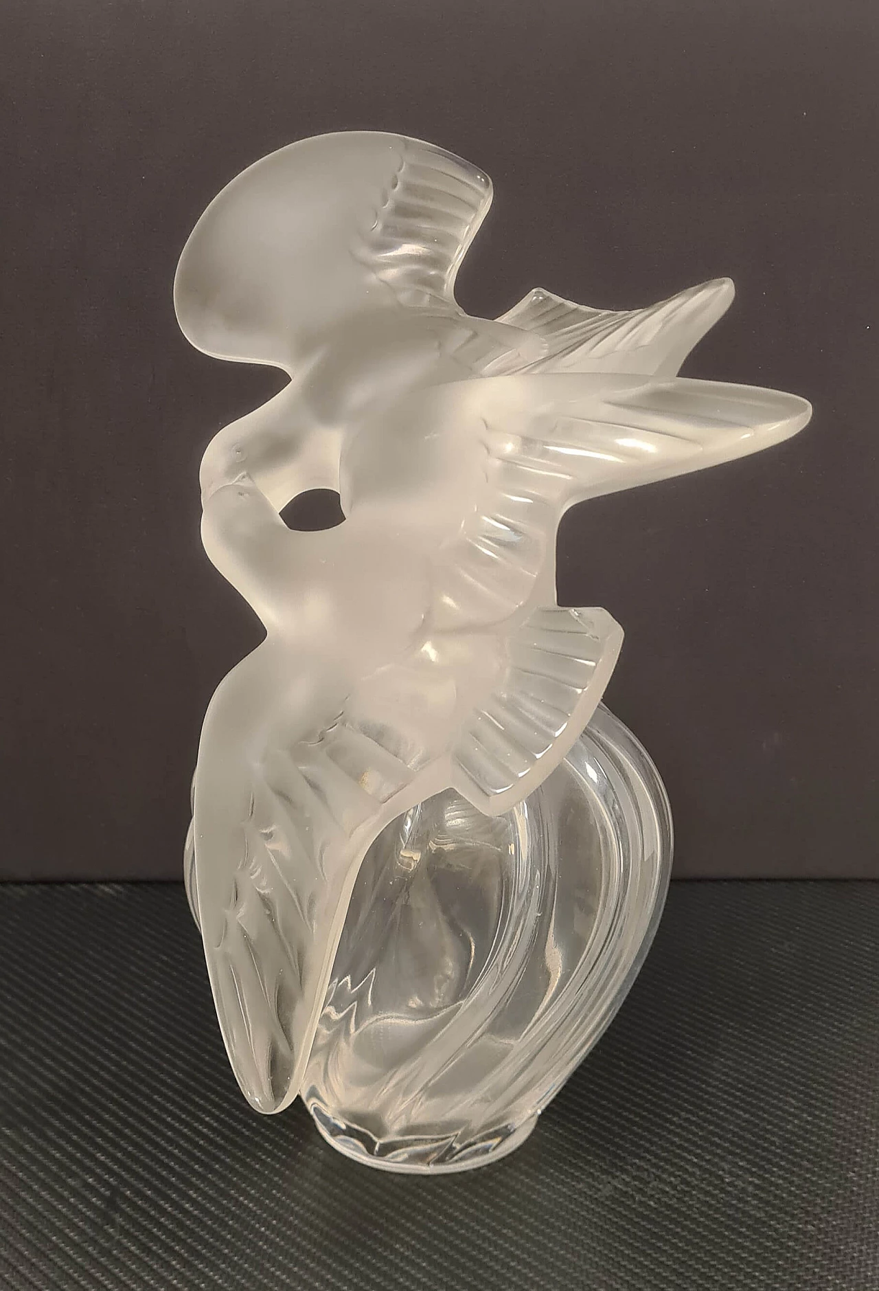 Glass L'air du Temps perfume bottle by Lalique, 1940s 3