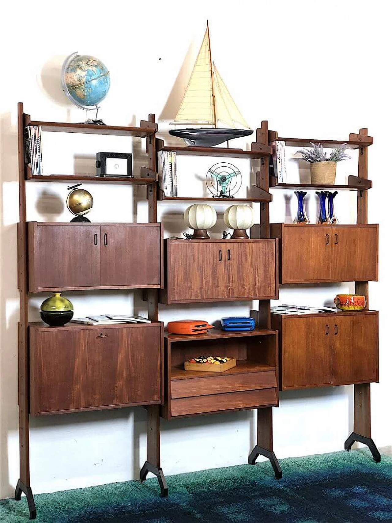 3-bay wooden bookcase by Vittorio Dassi, 1960s 3