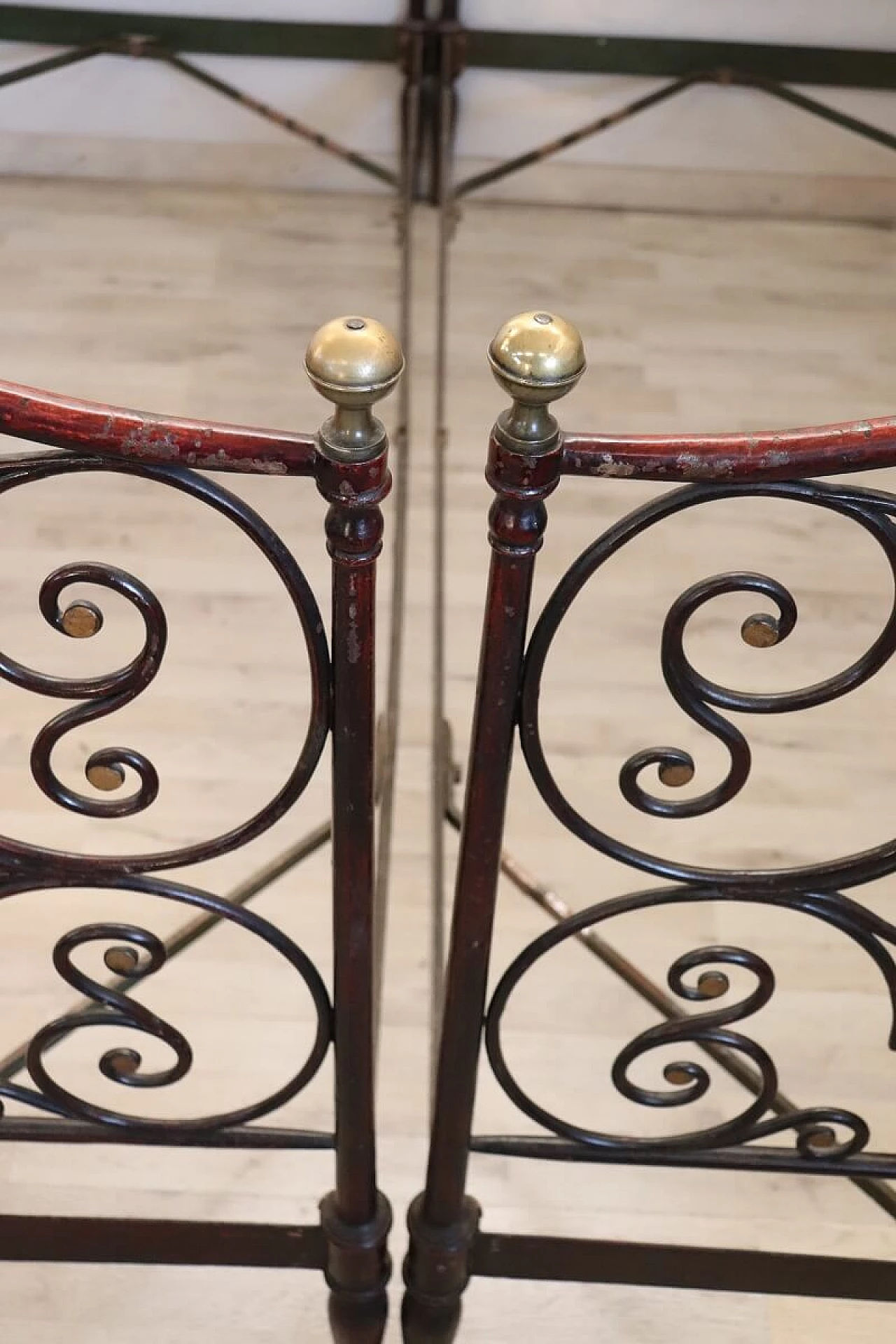 Pair of wrought iron single beds, 19th century 3