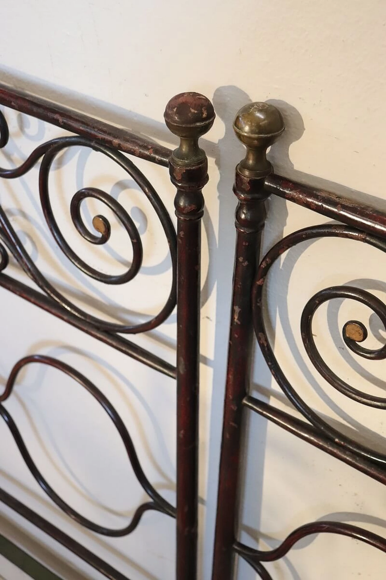 Pair of wrought iron single beds, 19th century 9