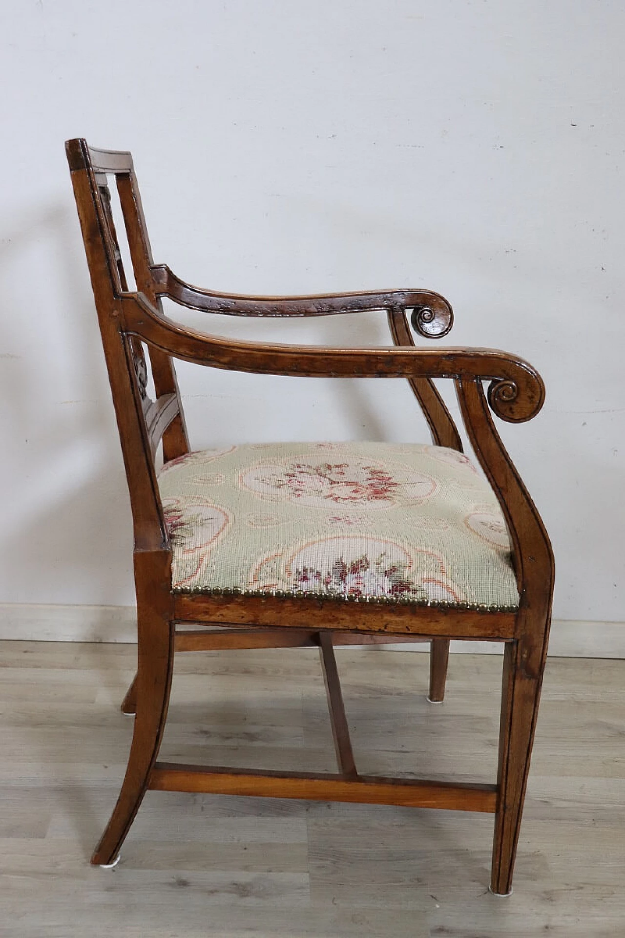 Louis XVI solid walnut armchair with carved lyre back, 18th century 8
